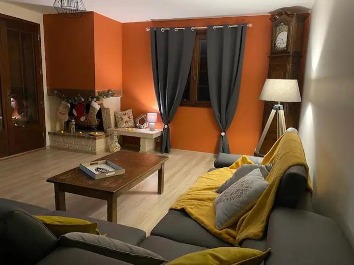 Gite Lavande Avec Piscine Privee Classe 4 Etoiles Lagorce  Exteriör bild